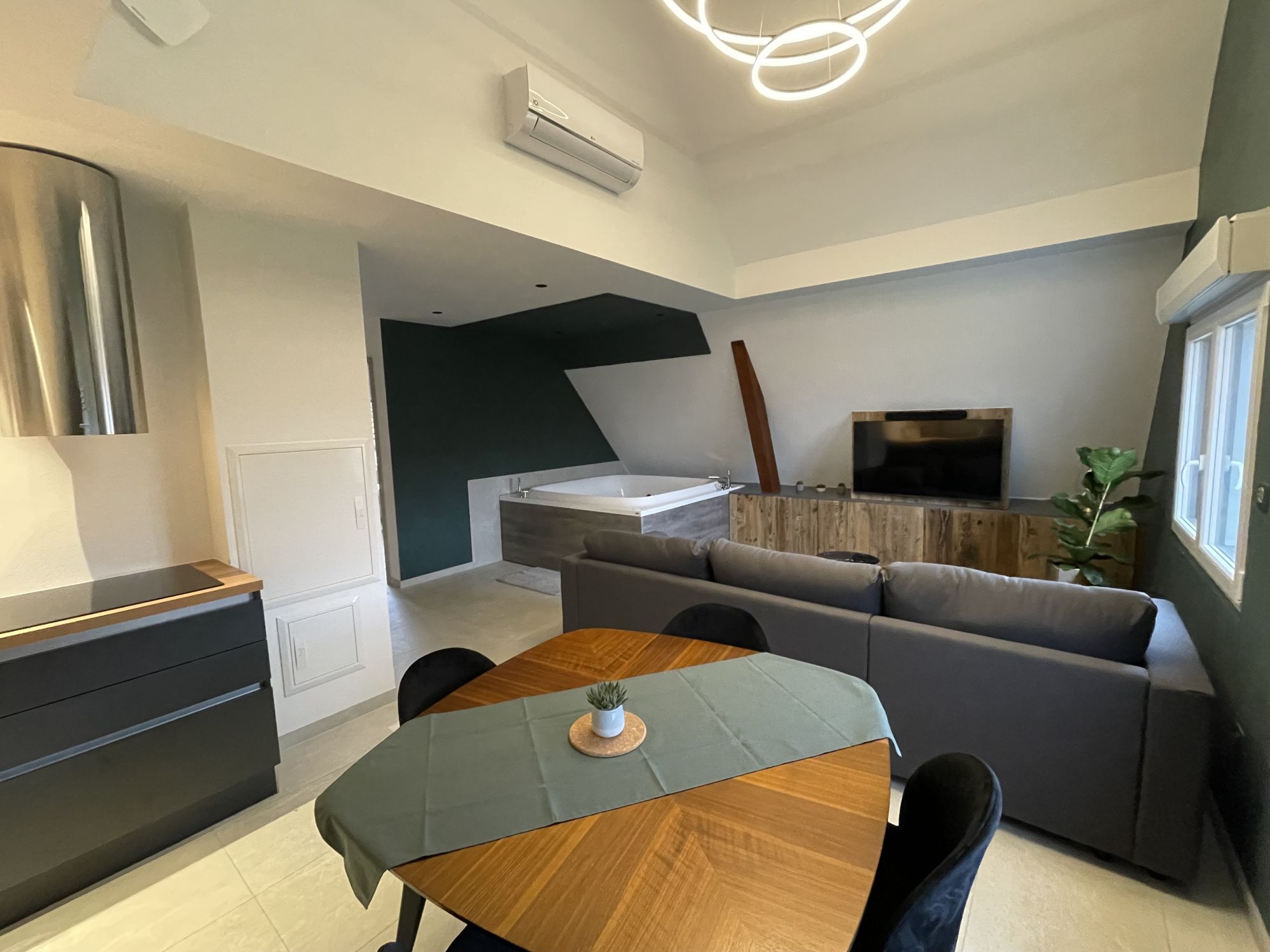 IMG_2778 | Gites Spa Colmar Location d’appartements avec jacuzzi® pour un week-end à Colmar dans le Haut-Rhin Illzach 9