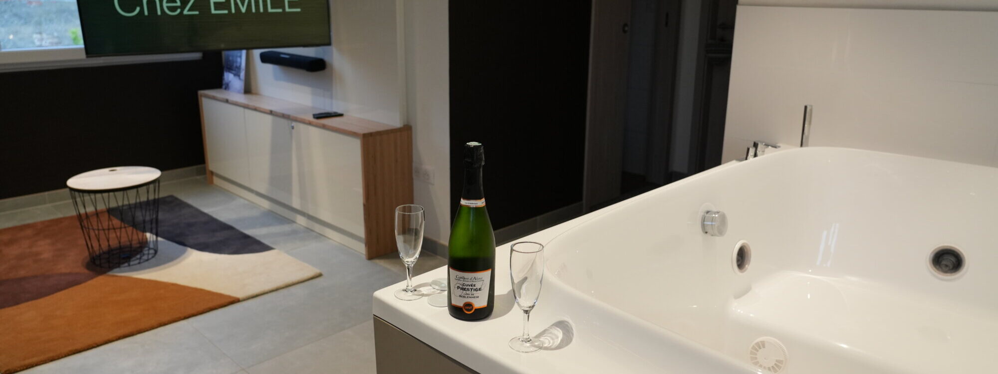 CHEZ EMILE2026_19 2000X750 | Gîtes Spa Colmar Location de gîtes avec Jacuzzi® pour un séjour dans le Haut-Rhin en Alsace Rixheim