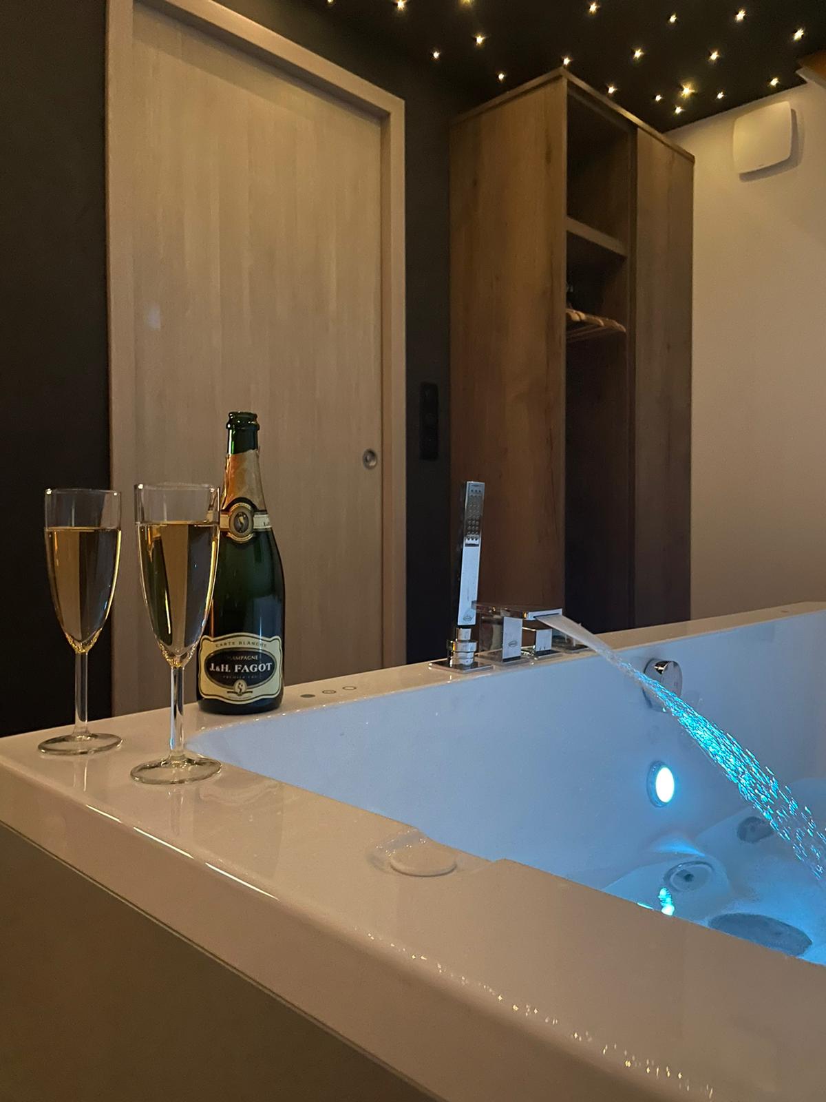 CHEZ EMILE_6 | Gites Spa Colmar À propos de Gîtes Spa Colmar Pfastatt 0
