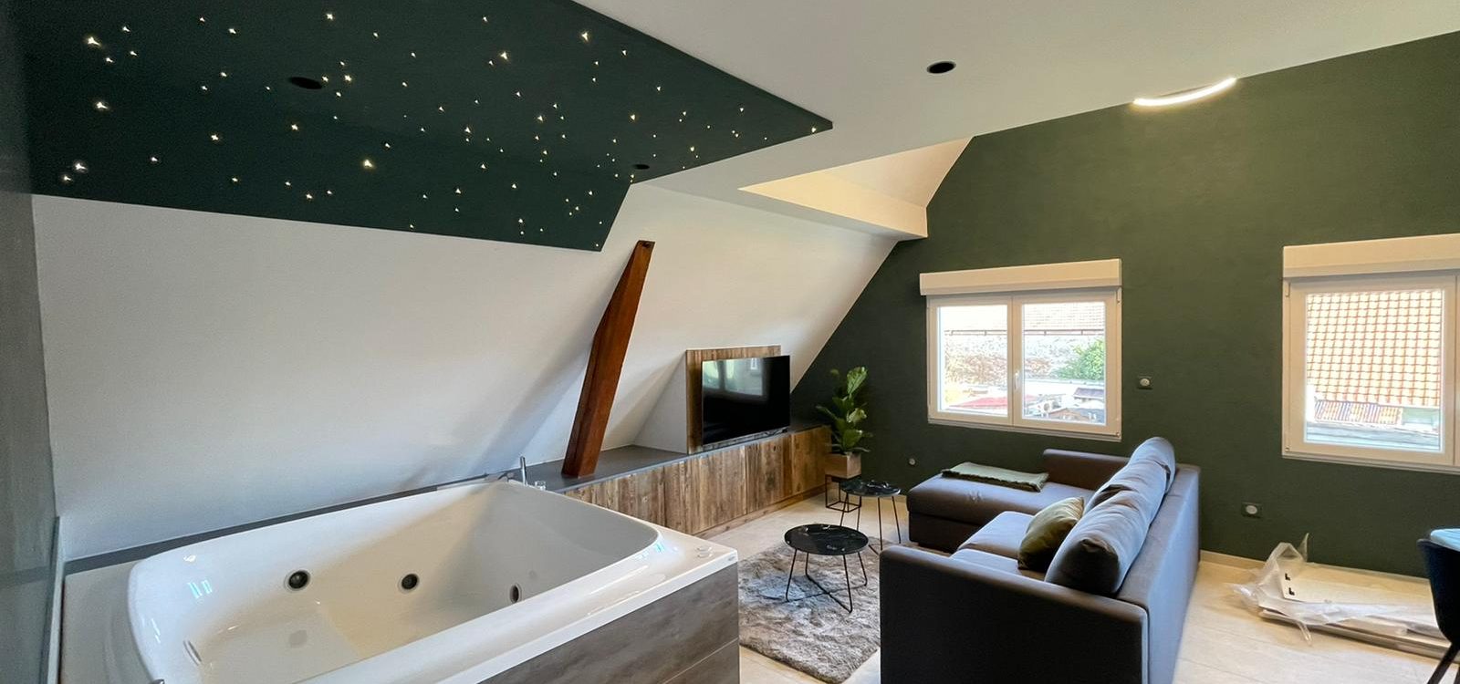 CHEZ LILI_1 1600X750 | Gites Spa Colmar Location d’appartements avec jacuzzi® pour un week-end à Colmar dans le Haut-Rhin Kingersheim